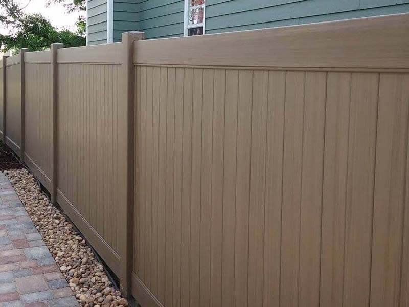 Vinyl fence ideas Dacono properties - Pinterest