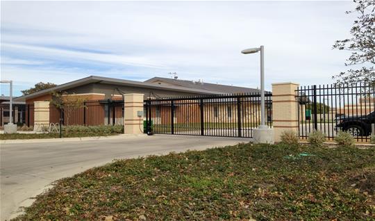 Business Buildings Fence Contractors